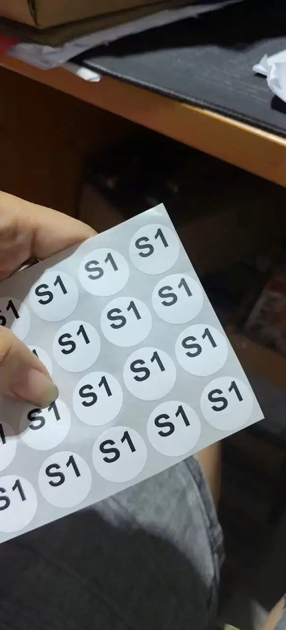 Decal tem tròn phi 19mm (4 tem/hàng) 50m